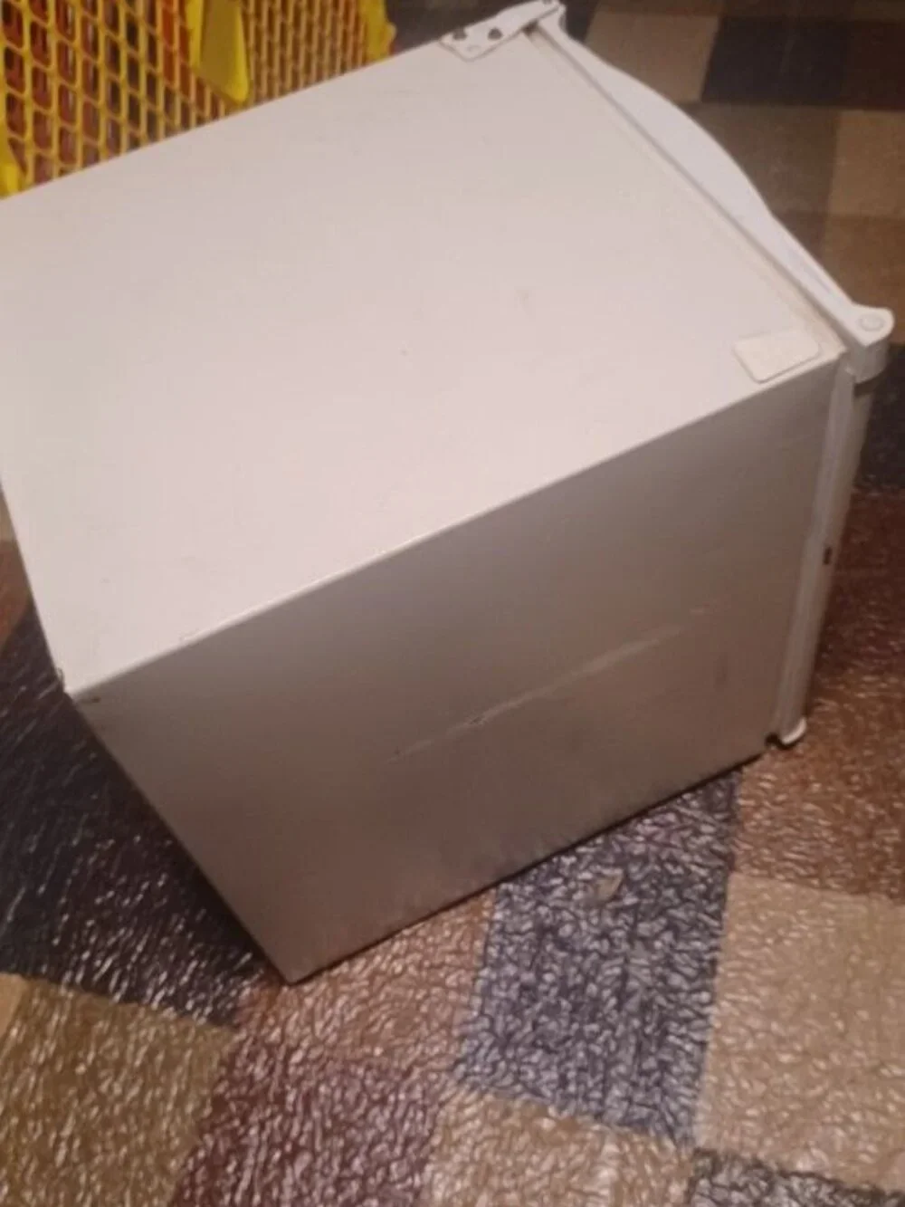 Local pick up ONLY** Tempe, AZ -White Mini Refrigerator By Magic Chef